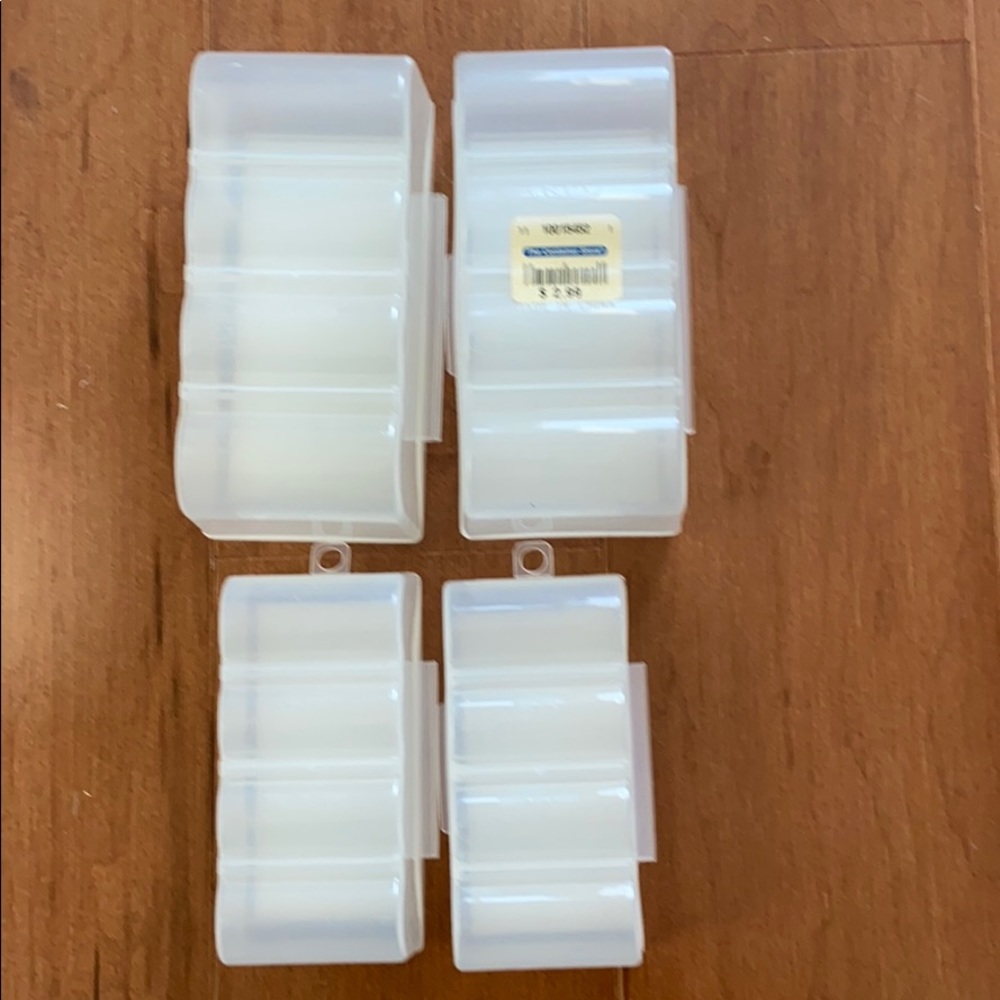Battery storage containers - Picture 2 of 3